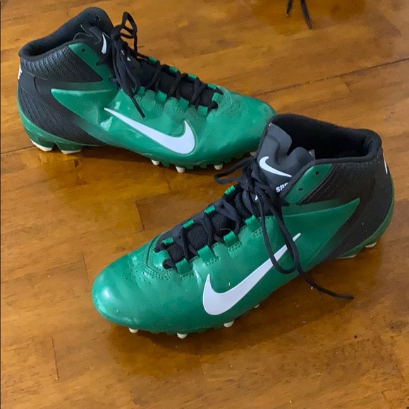 NIKE CLEATS - Picture 2 of 5